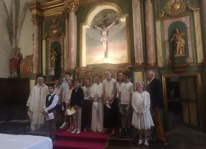 12 enfants de la paroisse ont fait leur première communion