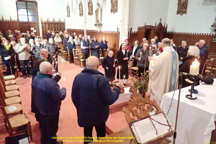 Célébration du 02 Février 2025 à LES MAZIERES ND4 Vallées en Aveyron. Fête  de LA VIE CONSACREE.