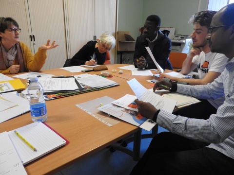 Réunion de préparation de Bouge ta Planète au bureau du CCFD-Terre solidaire, à la maison Saint-Pierre à Rodez